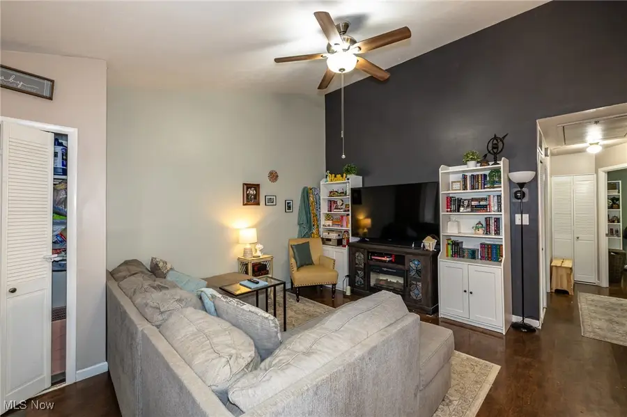 21896 River Oaks Drive, Rocky River, OH 44116 - Image #3