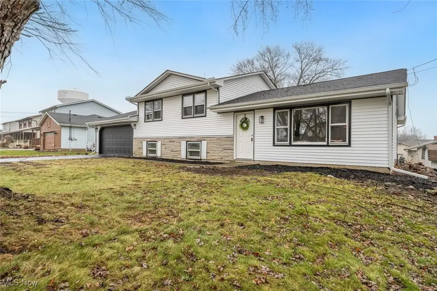 3375 Darbyshire Drive, Canfield, OH 44406 - Image #3
