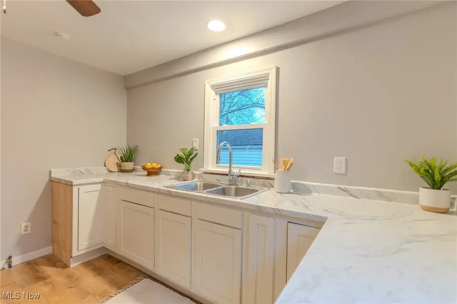 2028 Saint Elmo Ne Avenue, Canton, OH 44714 - Image #2