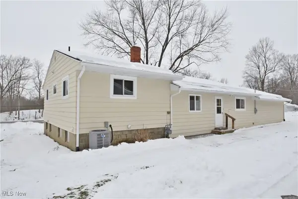 7636 Walnut Drive, Chippewa Lake, OH 44215