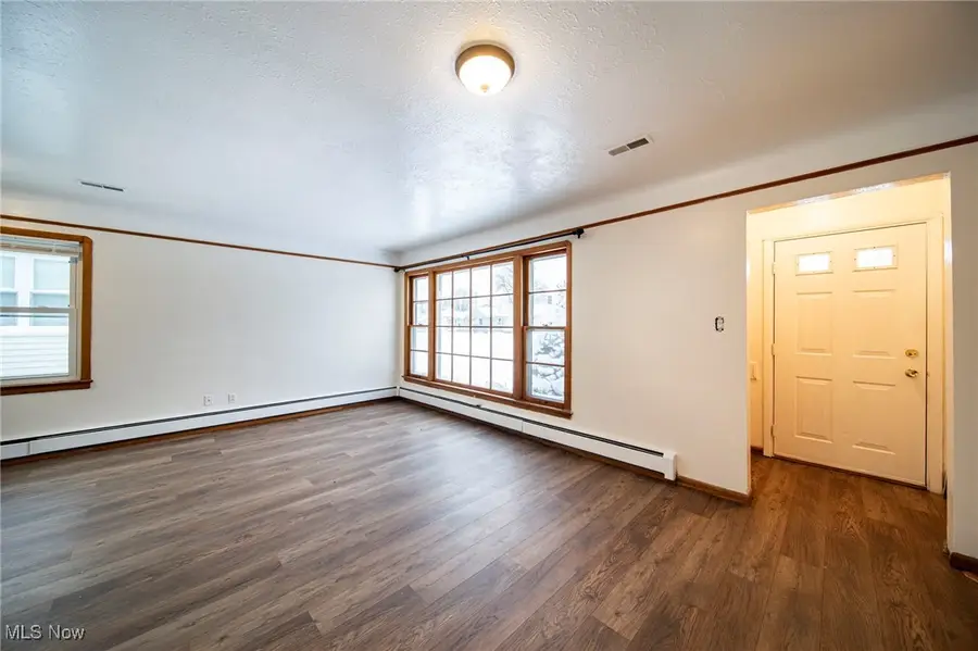 430 E 309th Street, Willowick, OH 44095 - Image #2