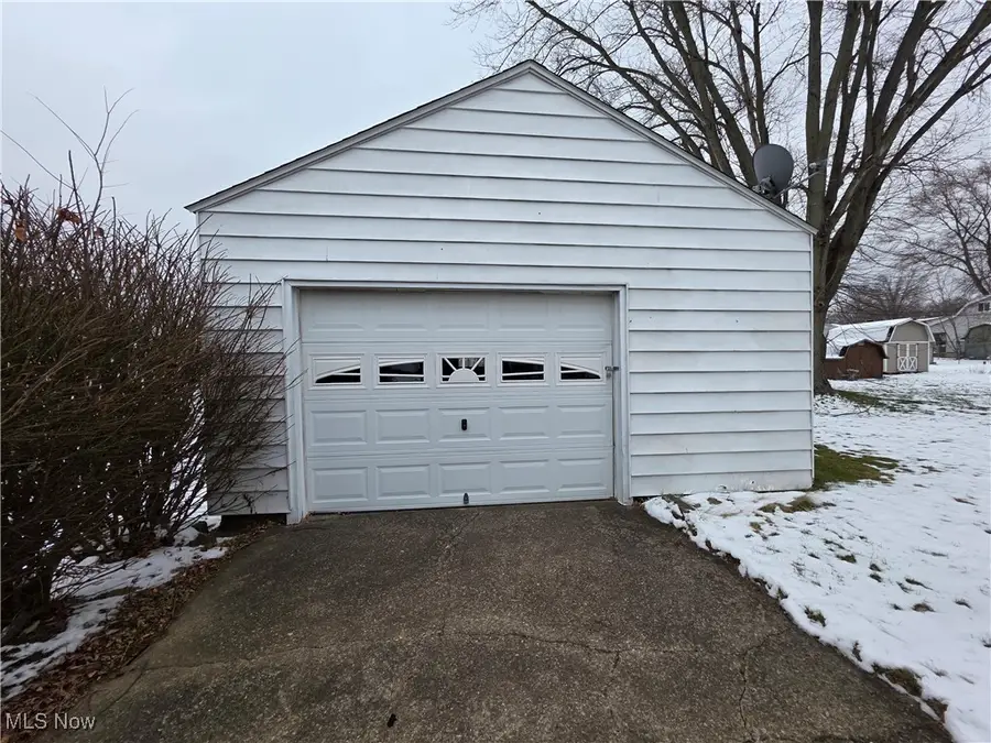 576 23rd Nw Street, Massillon, OH 44647 - Image #3