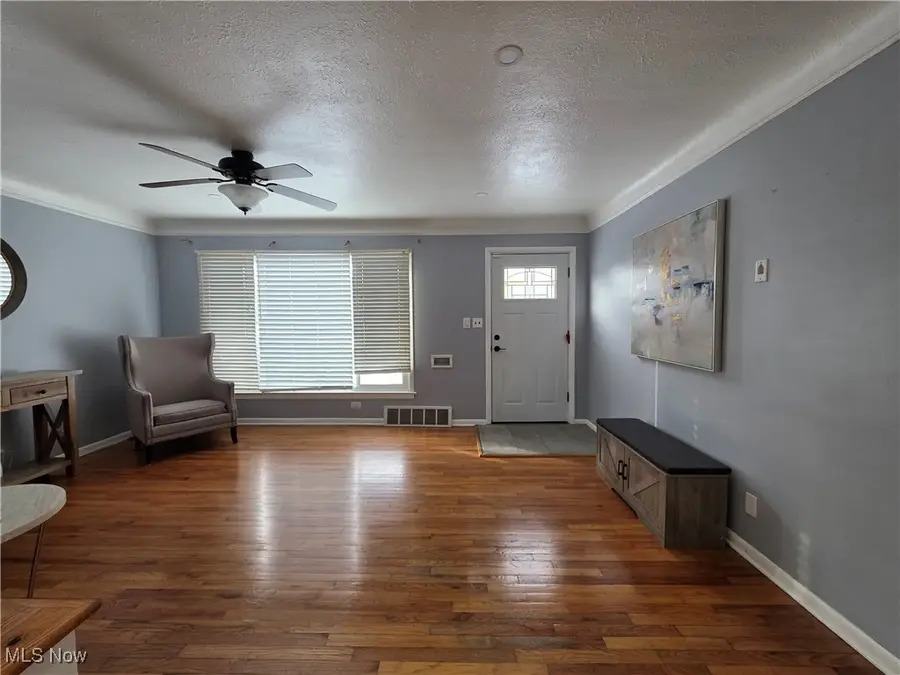 4763 Southwood Drive, Brooklyn, OH 44144 - Image #2