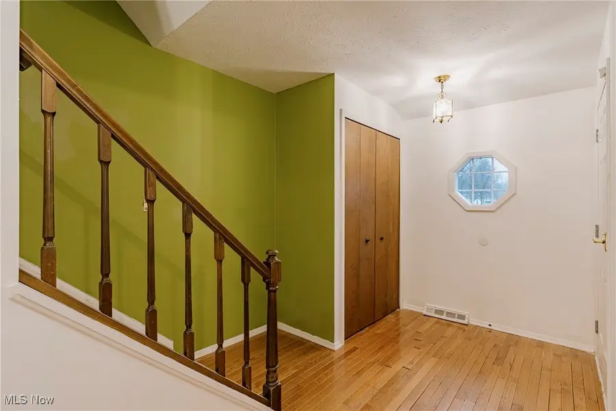 5193 Ashwood Drive, Lyndhurst, OH 44124 - Image #3