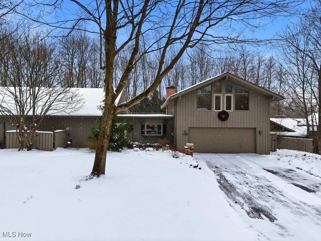 800 Windward Drive #37, Aurora, OH 44202 - Image #1