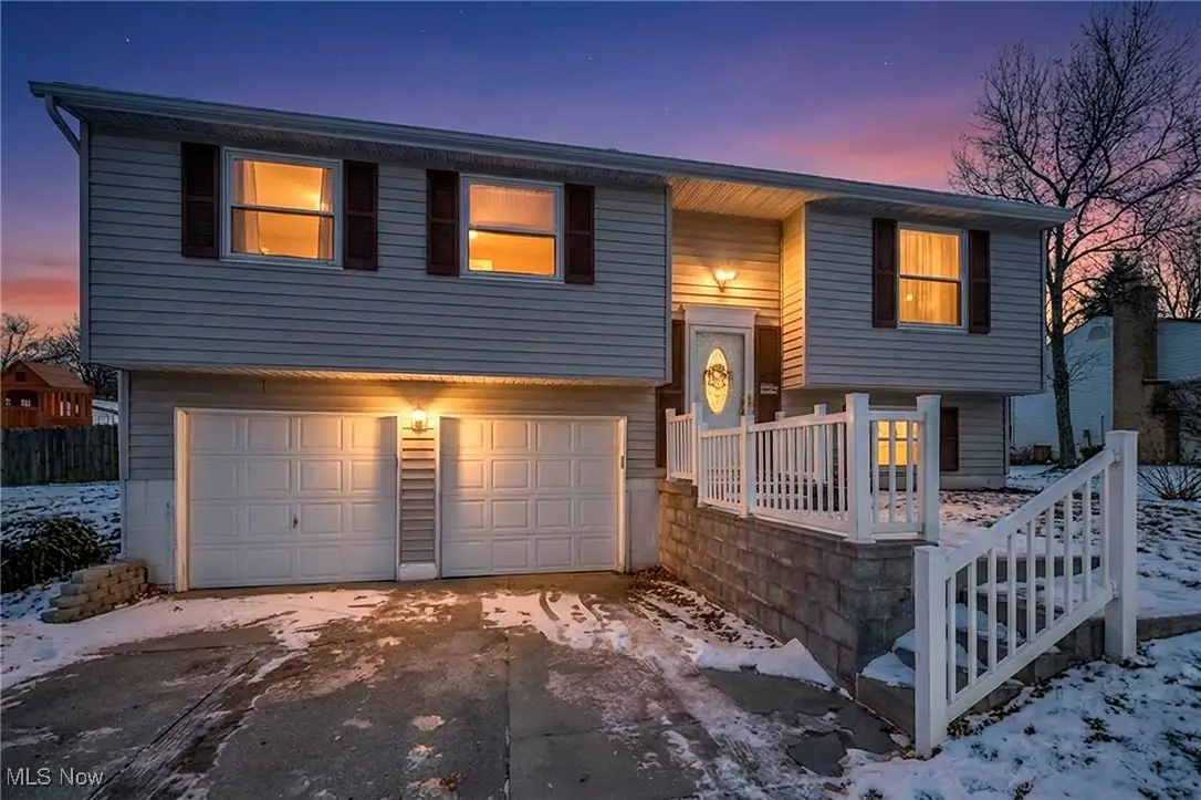 1690 Cloverview Drive, Uniontown, OH 44685 - Image #1