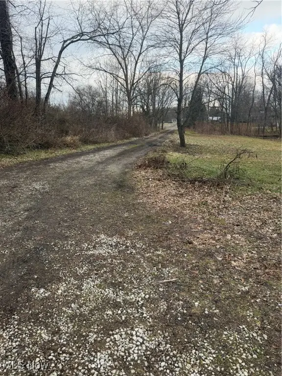 5854 Cutten Avenue, North Lawrence, OH 44666 - Image #2