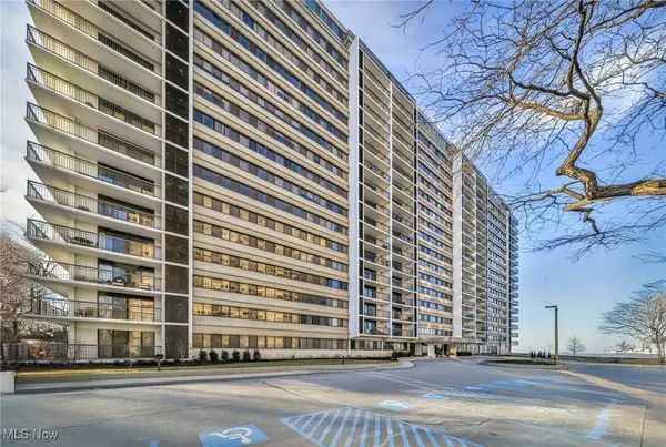 12550 Lake Avenue #101, Lakewood, OH 44107