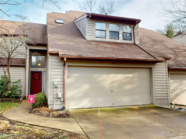 63 Starboard Circle, Akron, OH 44319