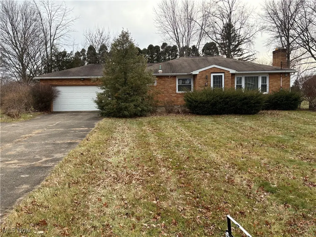 3858 Easton Ne Street, Canton, OH 44721 - Image #1