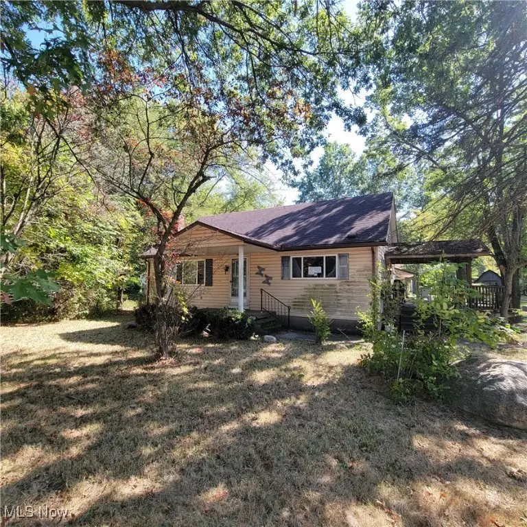 38227 Chestnut Ridge Road, Elyria, OH 44035 - Image #1