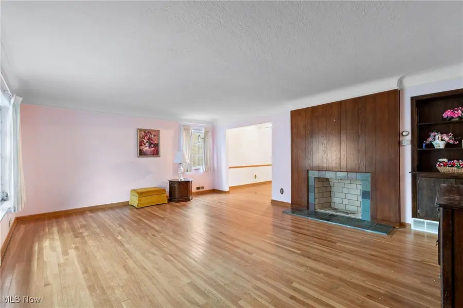 4464 W 224th Street, Fairview Park, OH 44126 - Image #3