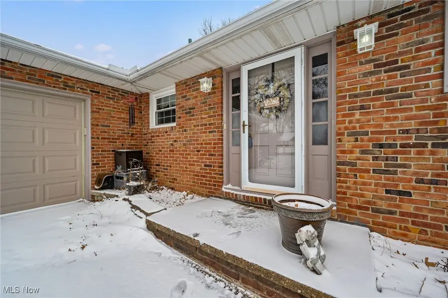 2685 Chaucer Ne Drive, Canton, OH 44721 - Image #3