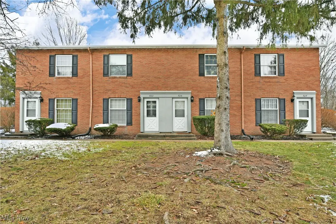 723 Lakeview Drive, Cortland, OH 44410 - Image #1