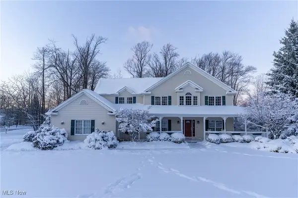 8955 Stoneybrook Drive, Broadview Heights, OH 44147