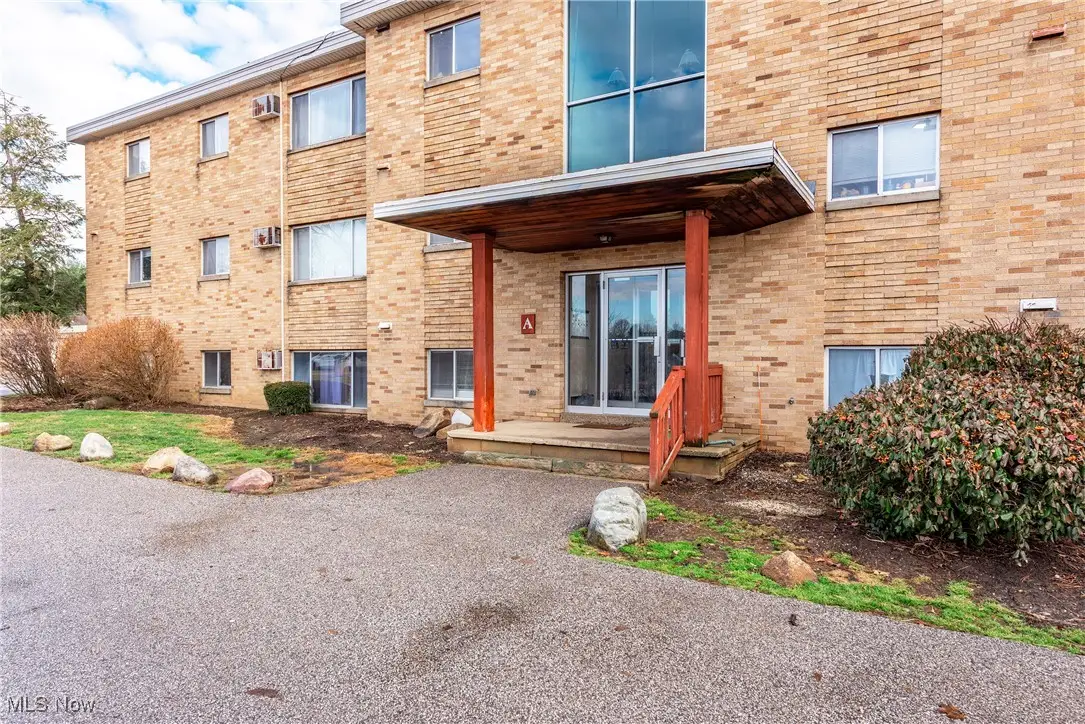 5200 Royalton Road #12A, North Royalton, OH 44133 - Image #1