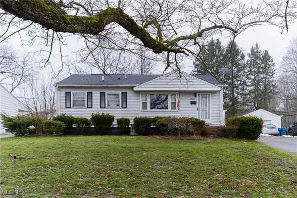 1145 Doris Drive, Hubbard, OH 44425