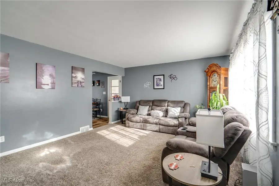 810 Leecrest Nw Street, Massillon, OH 44646 - Image #3