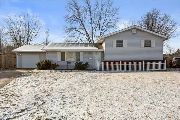 2108 E 41st Street, Lorain, OH 44055