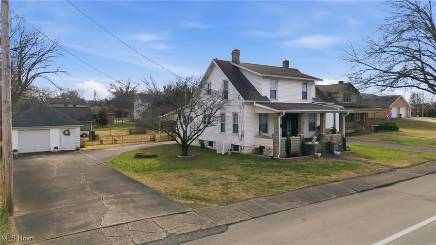 4612 Grand Central Avenue, Vienna, WV 26105 - Image #2