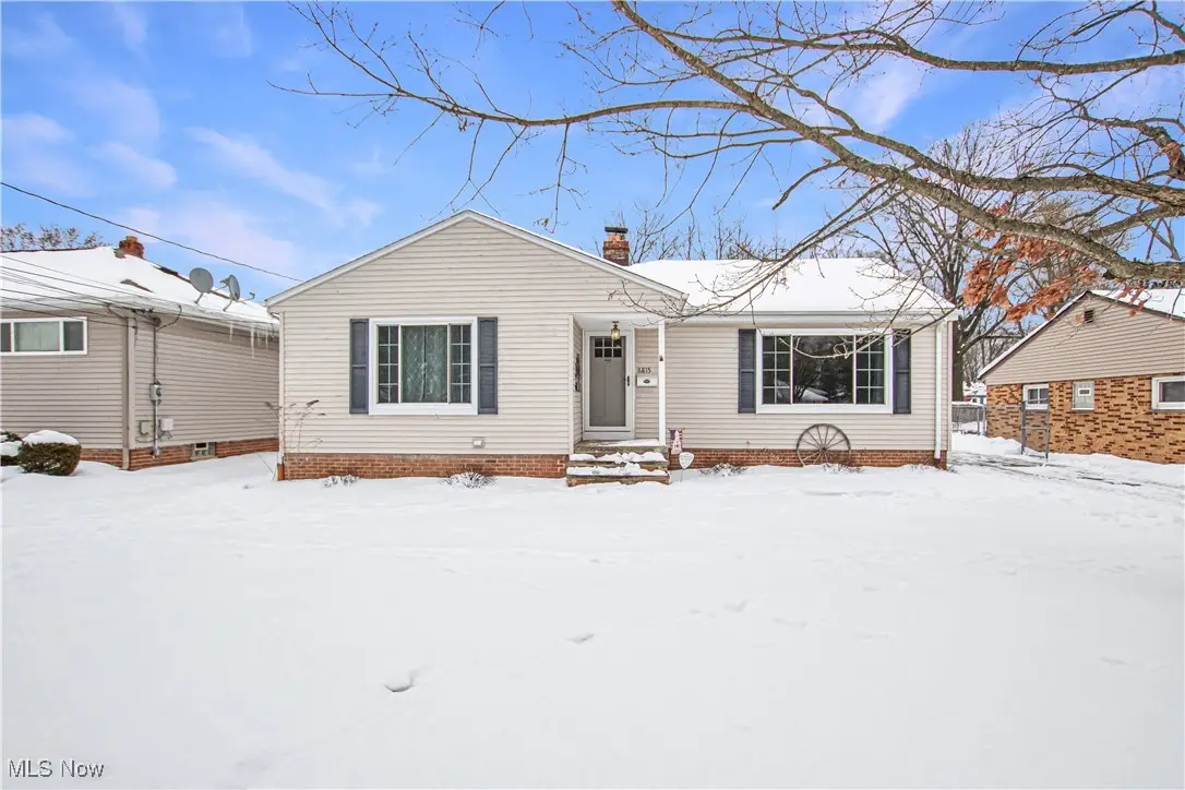 6815 Middlebrook Boulevard, Middleburg Heights, OH 44130 - Image #1