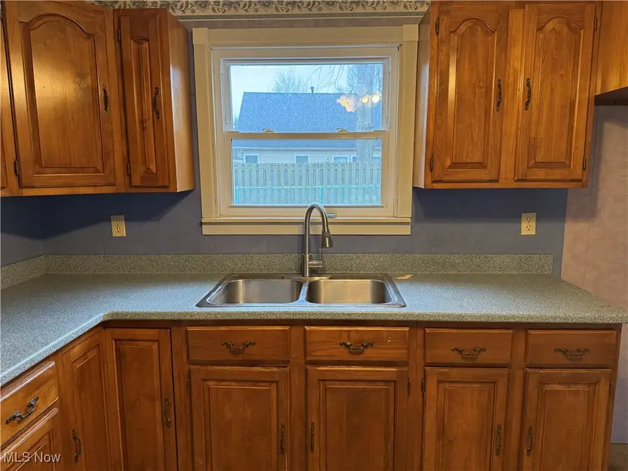 38462 S Beachview Road, Willoughby, OH 44094 - Image #3