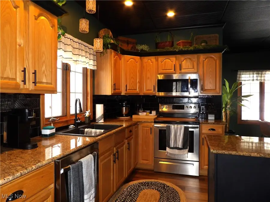 1238 Maxfli Drive, Akron, OH 44312 - Image #2