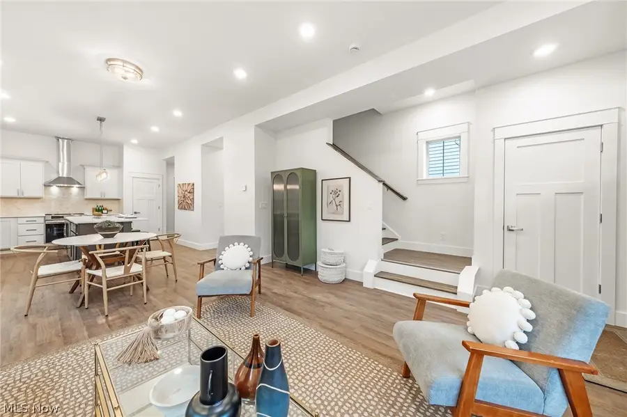 1885 Woodlawn Avenue, Cleveland, OH 44112 - #3