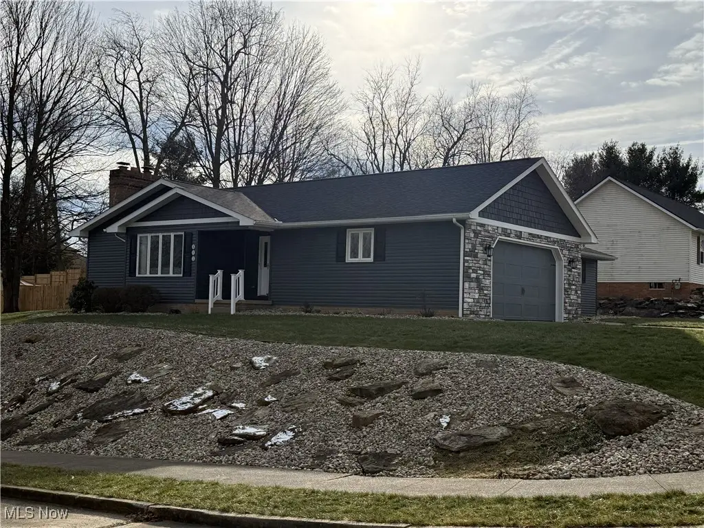 568 Lockport Sw Avenue, New Philadelphia, OH 44663 - Image #1