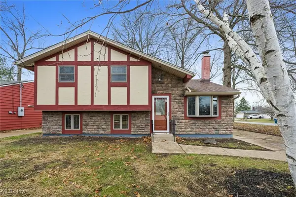 6006 Rosebelle Avenue, North Ridgeville, OH 44039