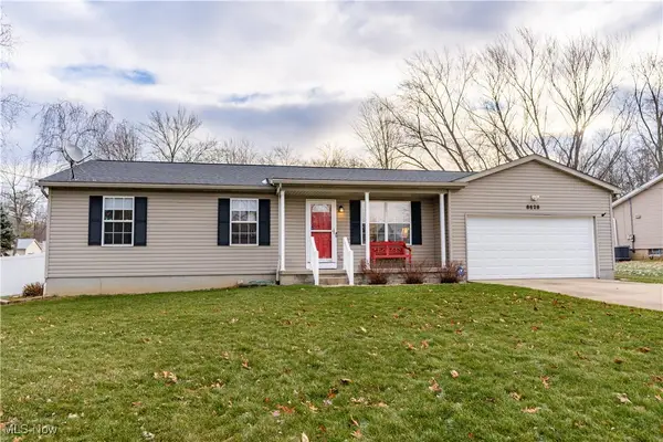 8628 Essex Nw Avenue, North Canton, OH 44720