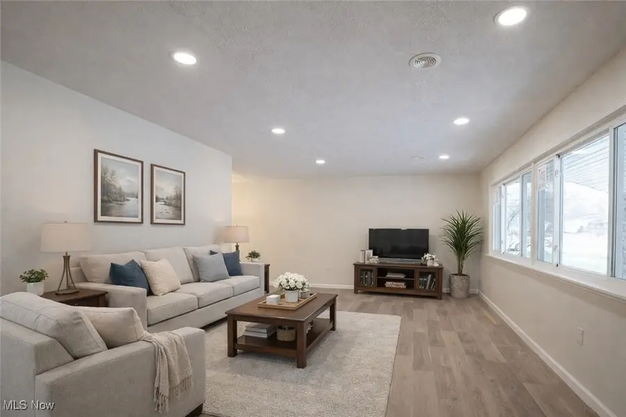 3929 Lor Ron Street, Kent, OH 44240 - Image #3