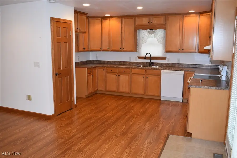 53190 Poplar Drive, Bridgeport, OH 43912 - Image #3