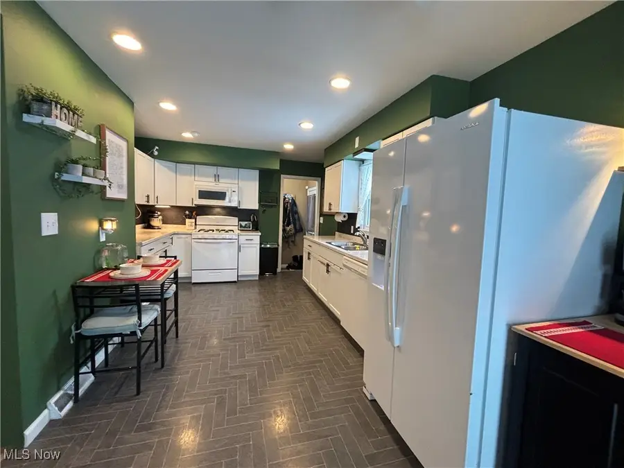 4039 Parkwood Avenue, Youngstown, OH 44505 - Image #3