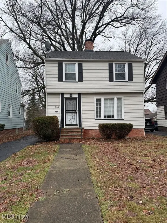 994 Yellowstone Avenue, Cleveland Heights, OH 44121