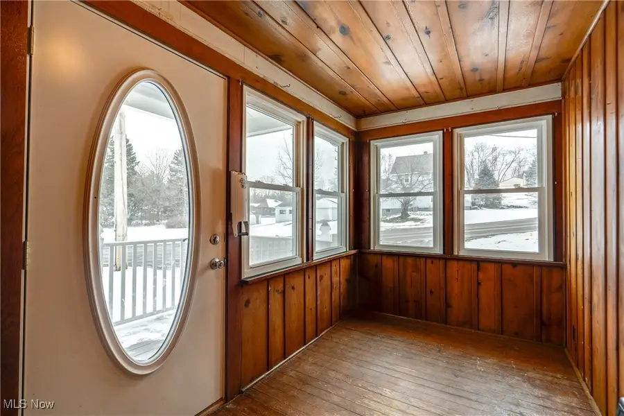 377 Hillsdale Avenue, Barberton, OH 44203 - Image #2