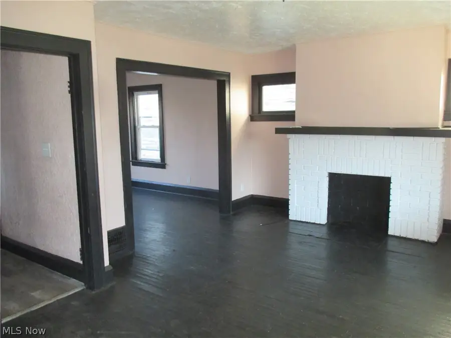 3582 E 112th Street, Cleveland, OH 44105 - #3