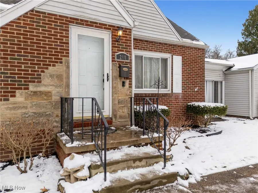 210 Davenport Avenue, Akron, OH 44312 - Image #3