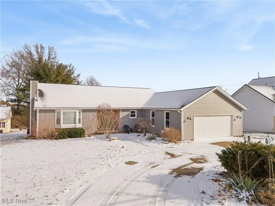 422 N Crown Hill Road, Orrville, OH 44667 - Image #2