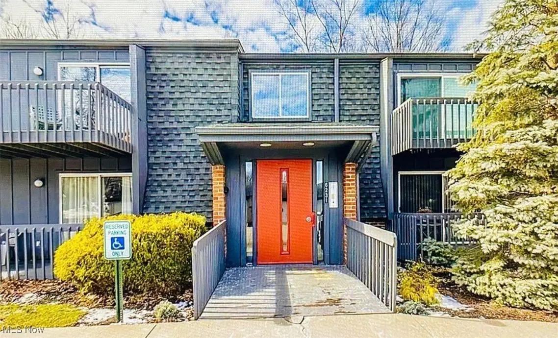 6231 Hidden Creek Drive #233, Lorain, OH 44053 - Image #1