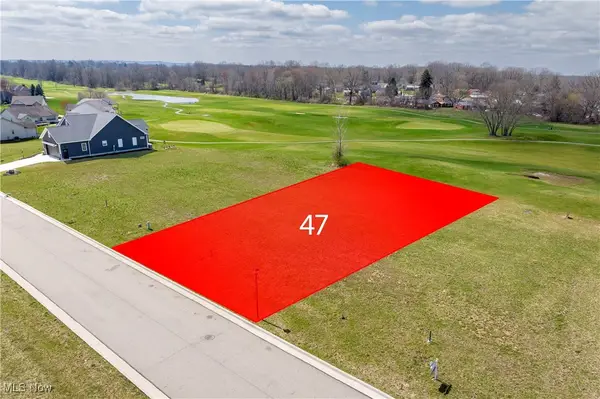 Lot #47 Championship Se Circle, Massillon, OH 44646