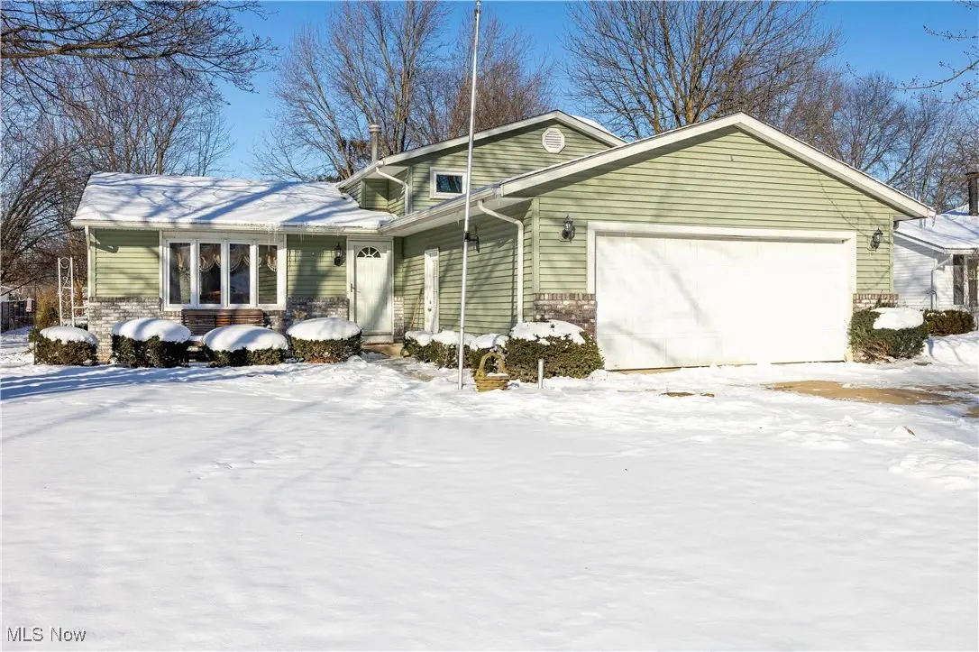 35894 Laurel Circle, North Ridgeville, OH 44039 - Image #1