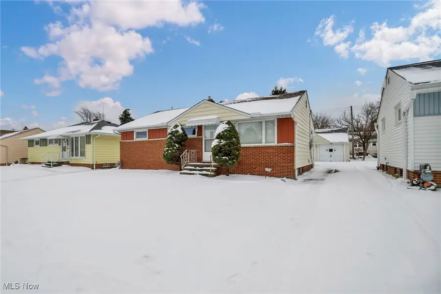 3323 Dellwood Drive, Parma, OH 44134 - #3