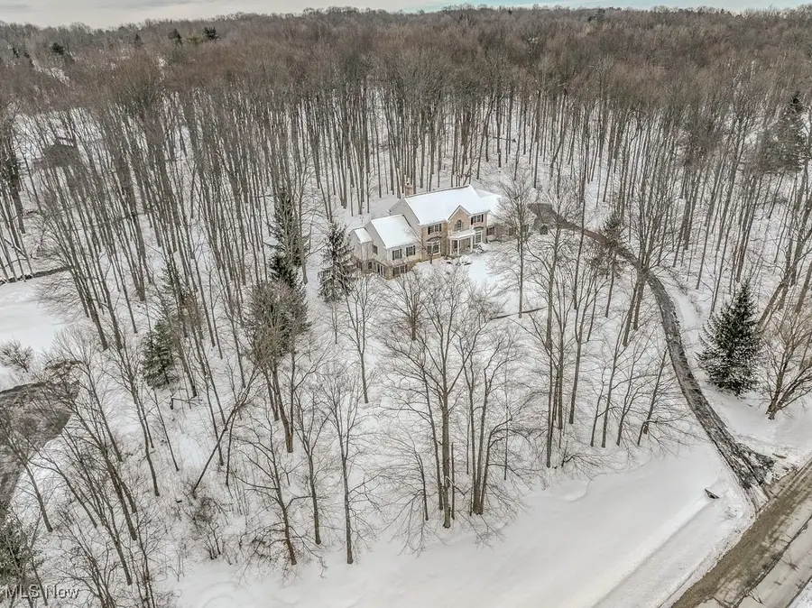 8600 Tamarack Trail, Chagrin Falls, OH 44023 - #2