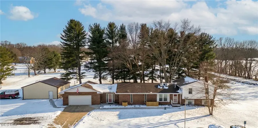 570 E Turkeyfoot Lake Road, Akron, OH 44319 - Image #2