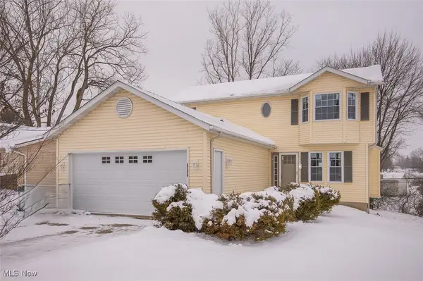 6598 Richmond Road, Oakwood Village, OH 44146