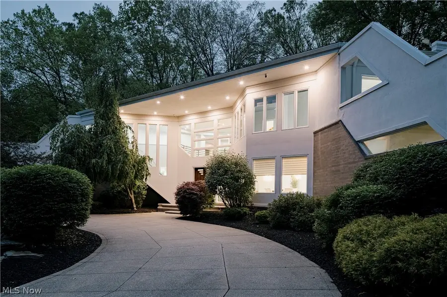 25 River Mountain Drive, Moreland Hills, OH 44022 - #2