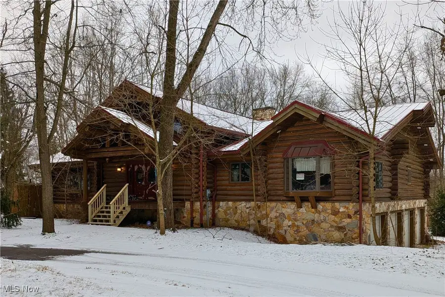 8026 Lee Road, Malvern, OH 44644 - Image #2