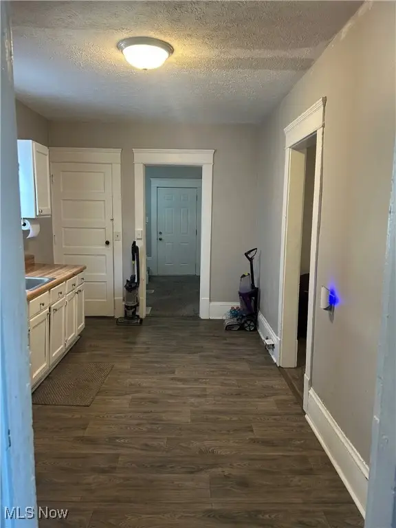 679 Wooster W Road, Barberton, OH 44203 - Image #3