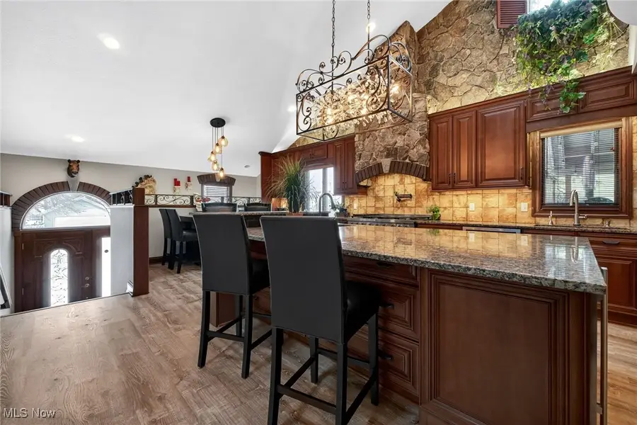 13817 Lakewood Heights Boulevard, Lakewood, OH 44107 - Image #2